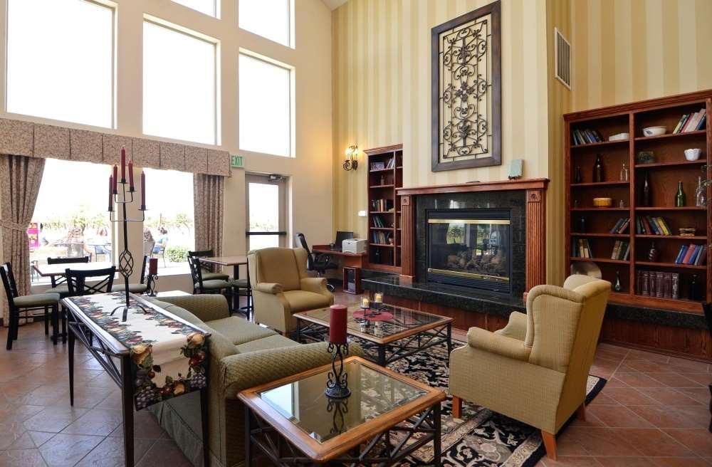 Western Grapevine Hotel 3*
